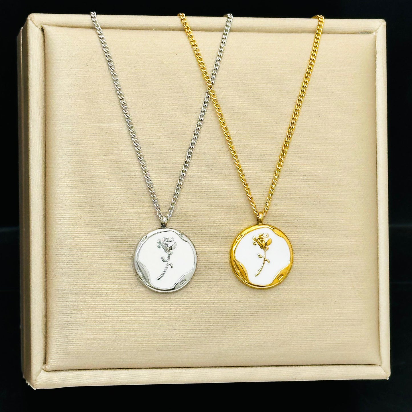 French Retro Enamel Dripping-Oil Rose Necklace