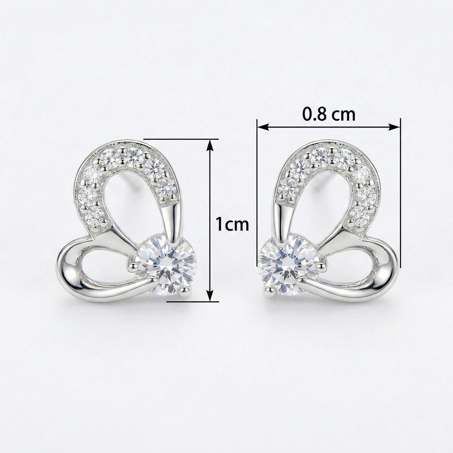 925 Sterling Silver Elegant Sterling Silver Sparkling Heart Stud Earrings with Round-Cut Stones
