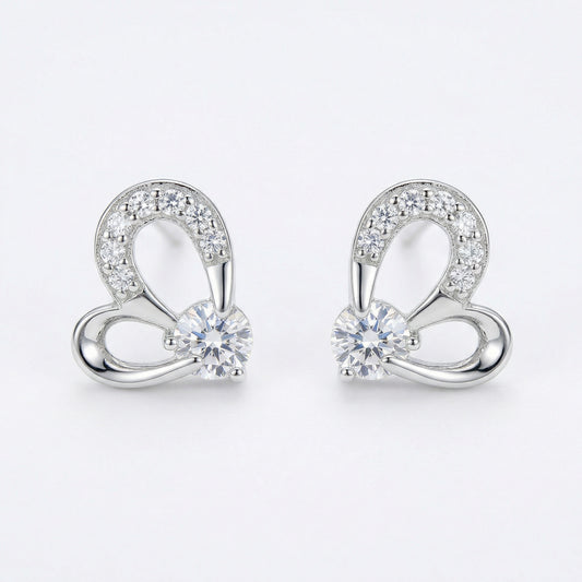 925 Sterling Silver Elegant Sterling Silver Sparkling Heart Stud Earrings with Round-Cut Stones