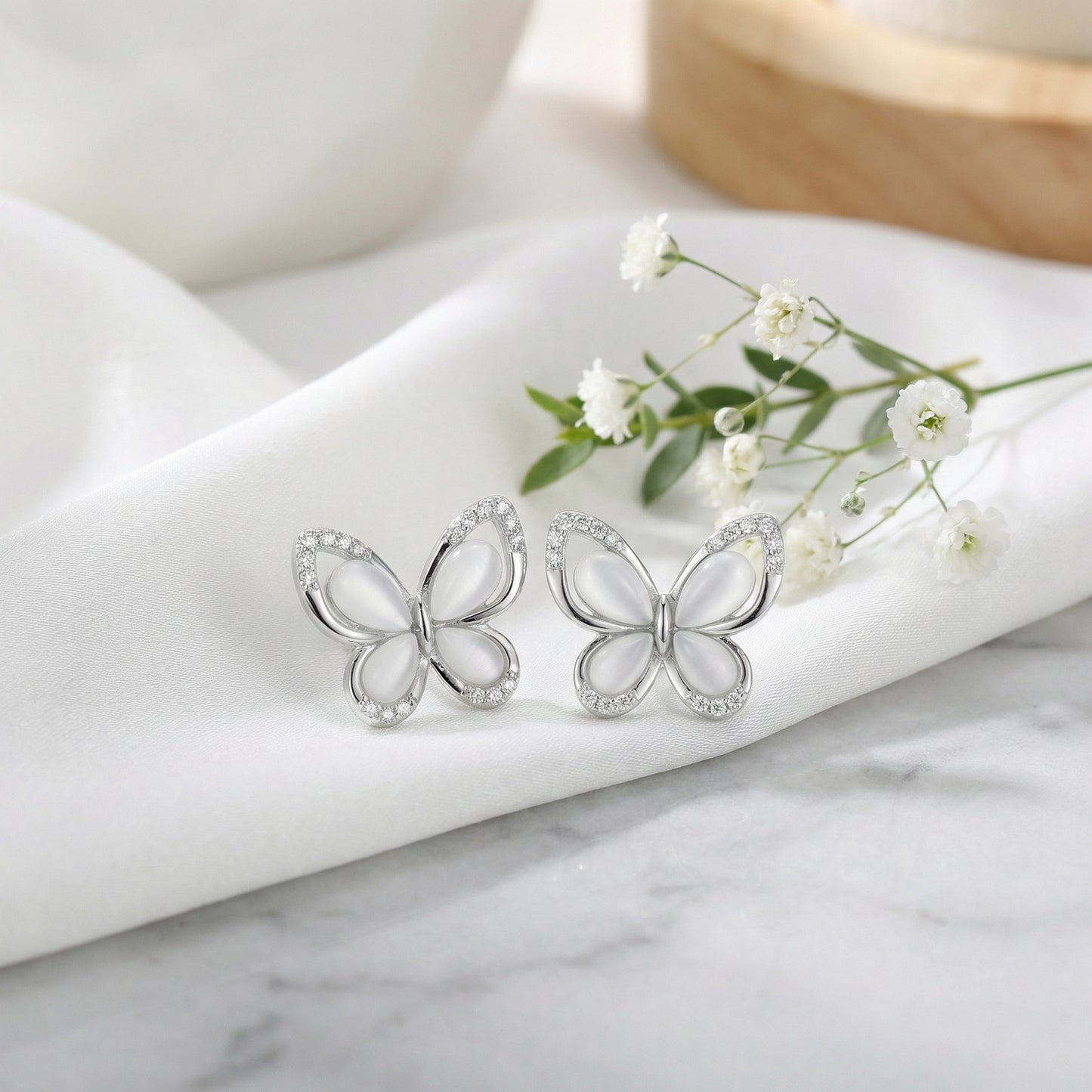 925 Sterling Silver Elegant Mother of Pearl and Sparkling Crystal Butterfly Stud Earrings in Sterling Silver